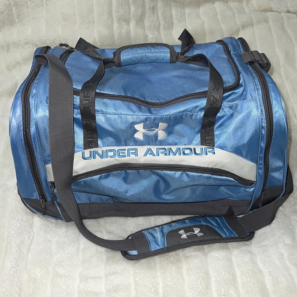 Light blue Under Armour duffle bag